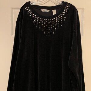 D&D Lifestyle Women's Black Velour Top w/Silver Embellishments, Size 3X